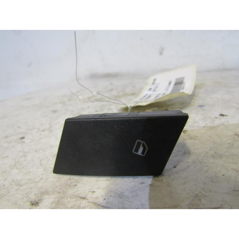 Interrupteur de leve vitre avant droit SEAT IBIZA 3 Photo n°1