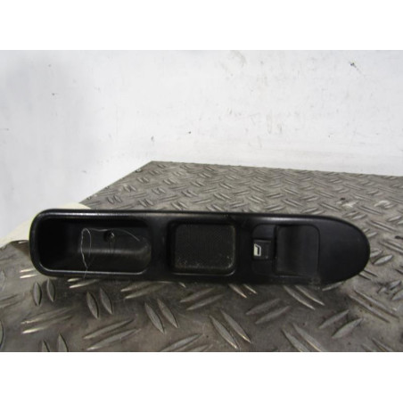 Interrupteur de leve vitre avant droit PEUGEOT 307