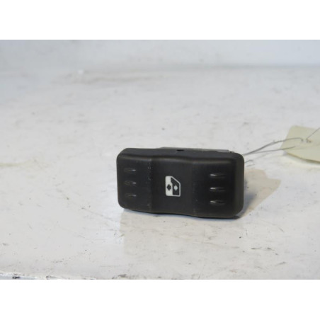Interrupteur de leve vitre avant droit DACIA LOGAN 1
