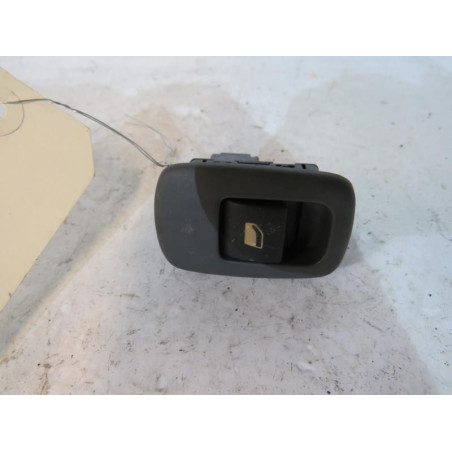 Interrupteur de leve vitre avant droit CITROEN C5 1
