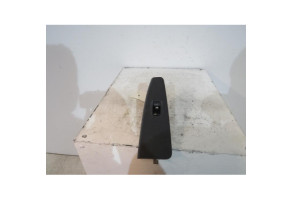 Interrupteur de leve vitre avant droit KIA CERATO Photo n°1