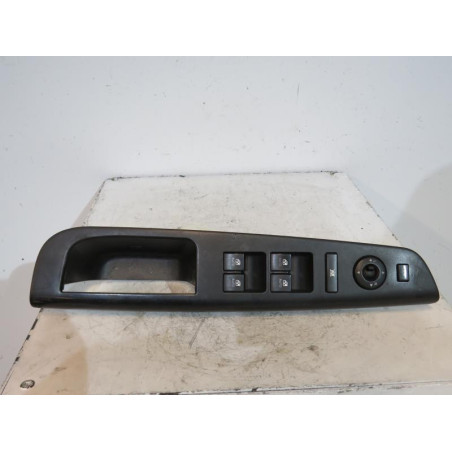 Interrupteur de leve vitre avant gauche KIA CEE-D 1