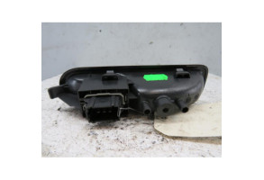 Interrupteur de leve vitre arriere droit RENAULT CLIO 3 Photo n°2
