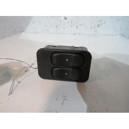 Interrupteur de leve vitre avant gauche OPEL MERIVA A