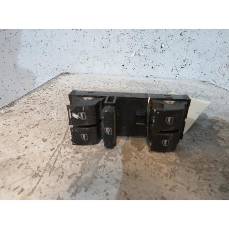 Interrupteur de leve vitre avant gauche VOLKSWAGEN TOURAN 1 Photo n°1