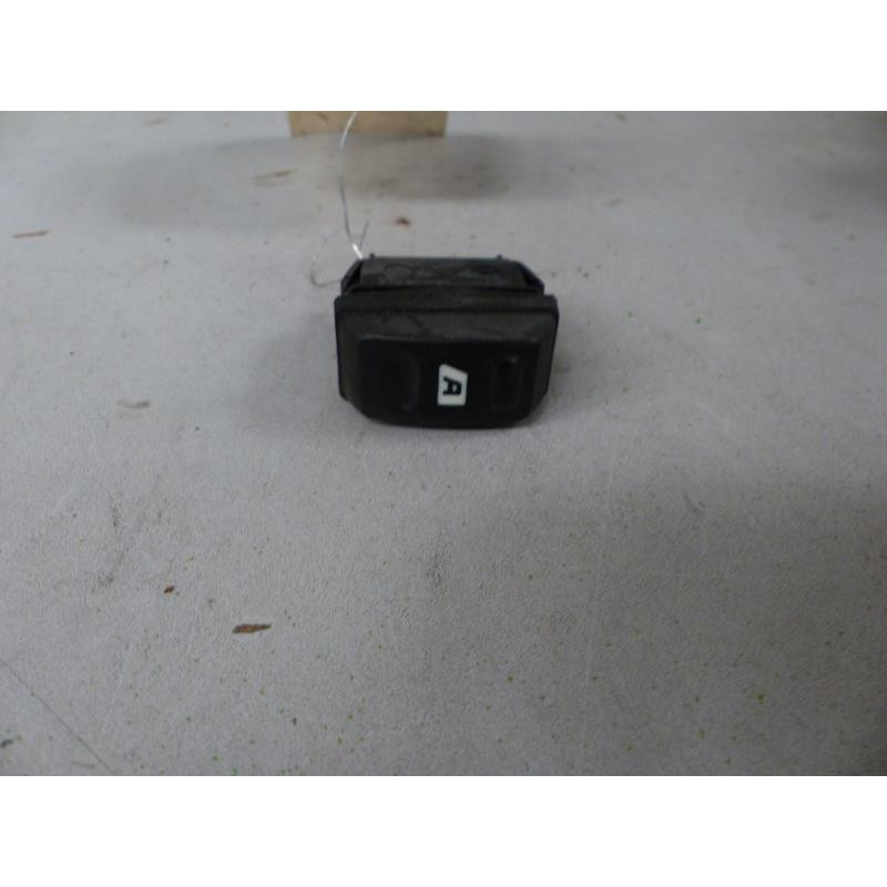 Interrupteur de leve vitre avant gauche CITROEN XSARA PICASSO Photo n°1