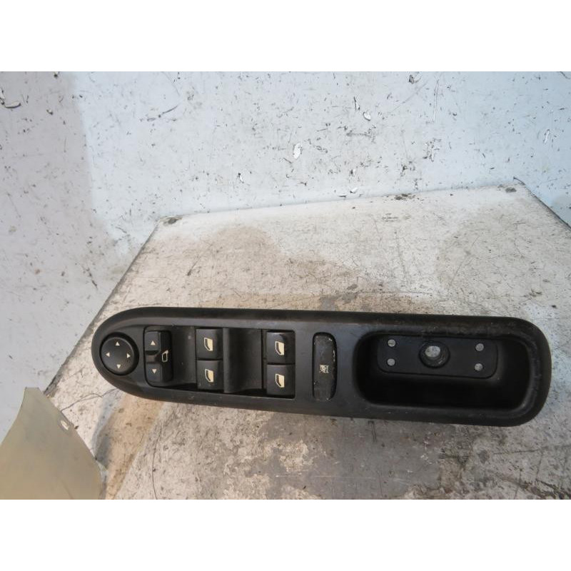 Interrupteur de leve vitre avant gauche PEUGEOT 407 Photo n°1