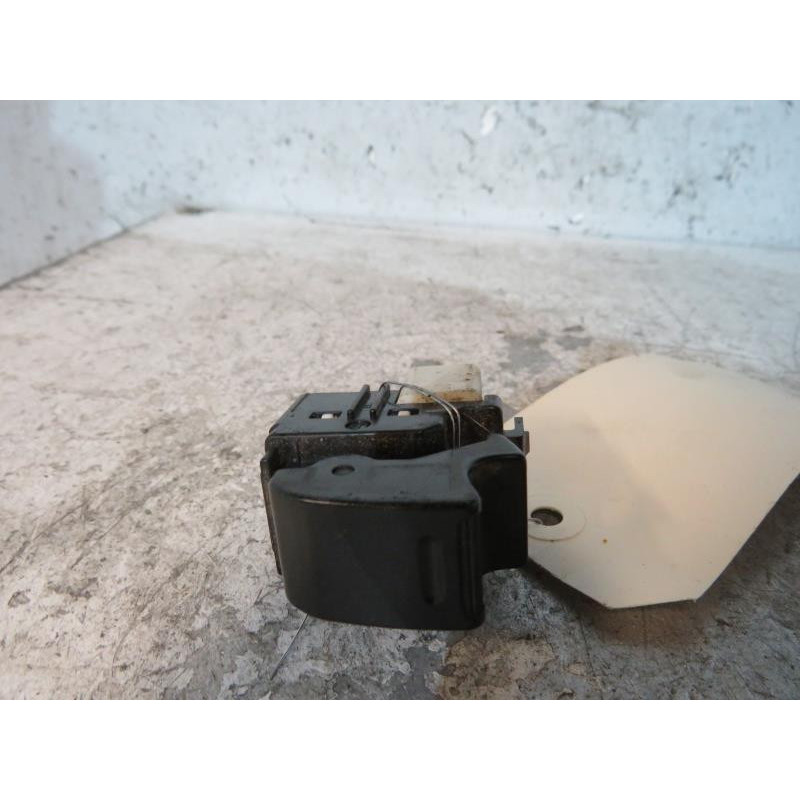 Interrupteur de leve vitre avant droit TOYOTA RAV4 2 Photo n°1