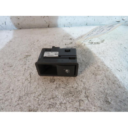 Interrupteur de leve vitre arriere droit OPEL ASTRA H
