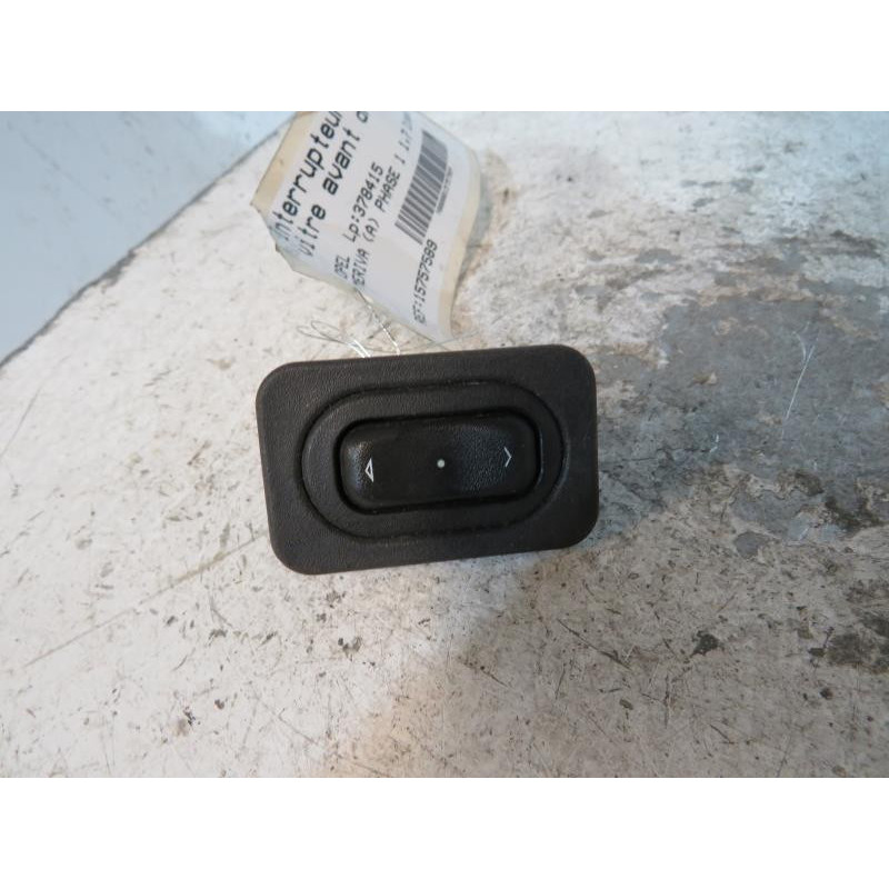 Interrupteur de leve vitre avant droit OPEL MERIVA A Photo n°1