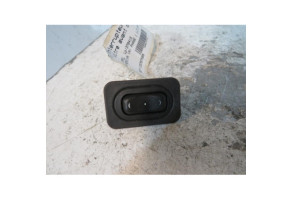 Interrupteur de leve vitre avant droit OPEL MERIVA A Photo n°1