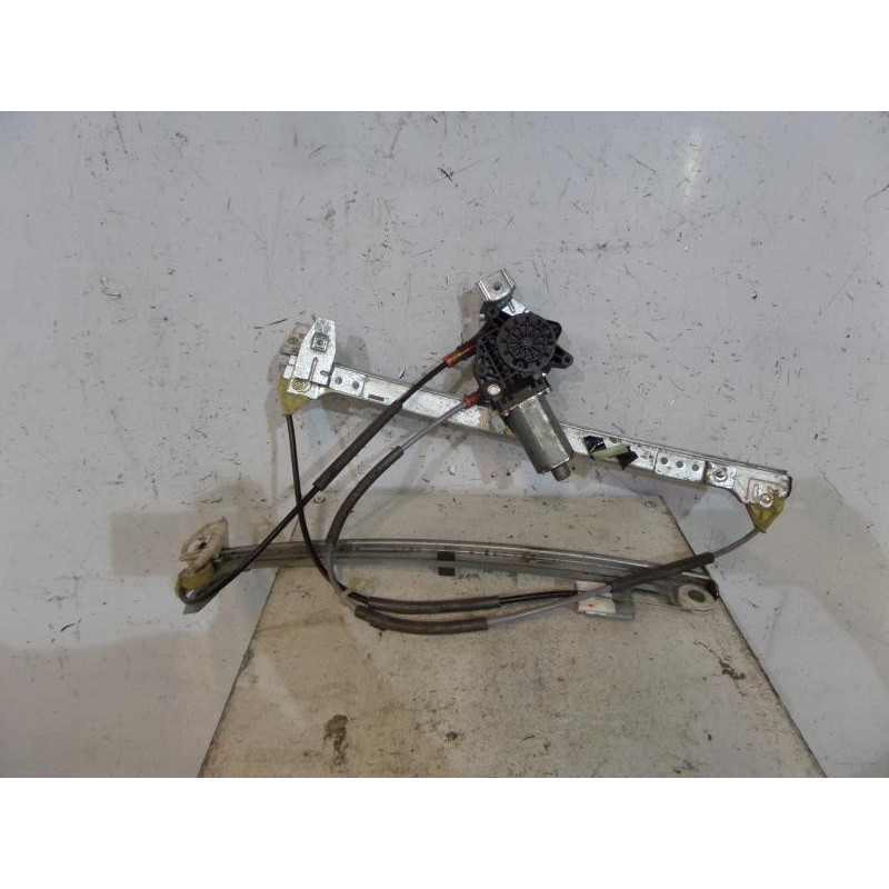 Leve vitre electrique avant gauche CITROEN XSARA Photo n°1