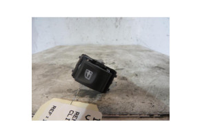 Interrupteur de leve vitre avant droit RENAULT CLIO 4 Photo n°1