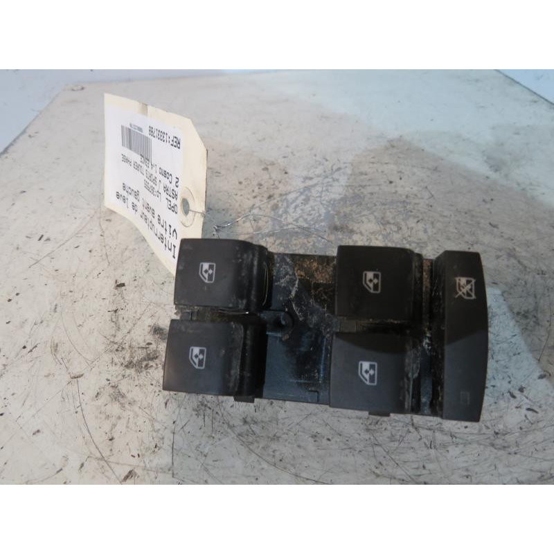 Interrupteur de leve vitre avant gauche OPEL ASTRA J SPORTS Photo n°1