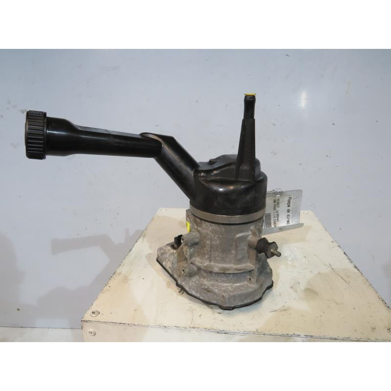 Pompe de direction PEUGEOT 308 1 Photo n°1