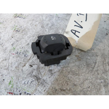 Interrupteur de leve vitre avant droit RENAULT LAGUNA 2
