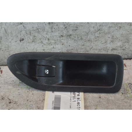 Interrupteur de leve vitre arriere droit RENAULT LAGUNA 2