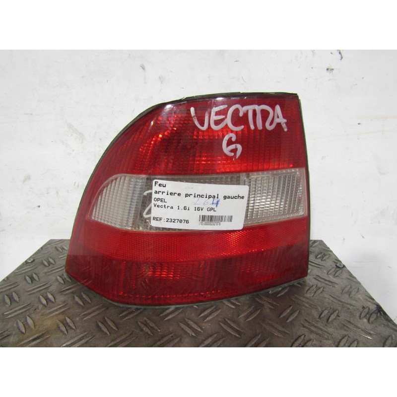 Feu arriere principal gauche (feux) OPEL VECTRA B Photo n°1