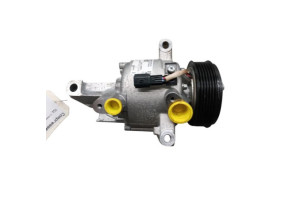 Compresseur clim DACIA DUSTER 2 Photo n°4
