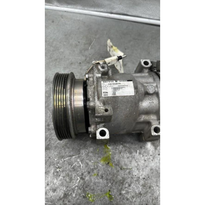 Compresseur clim DACIA DUSTER 1 Photo n°1