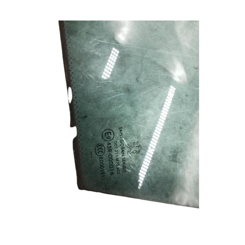 Custode avant gauche PEUGEOT 308 1 SW Photo n°1