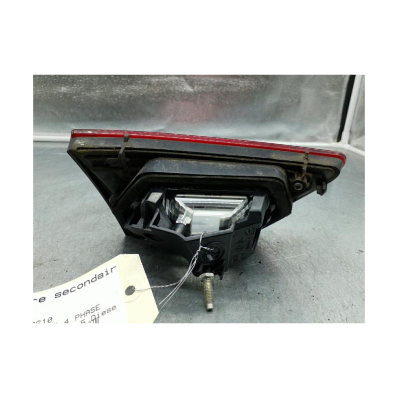 Feu arriere secondaire droit (feux) RENAULT CLIO 4 Photo n°1