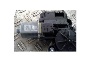 Leve vitre electrique arriere droit VOLKSWAGEN POLO 5 Photo n°3