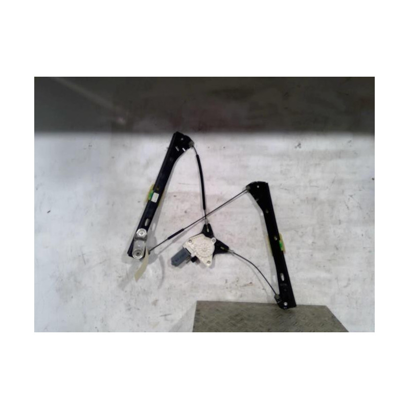 Leve vitre electrique avant gauche VOLKSWAGEN PASSAT 7 Photo n°1