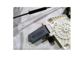 Leve vitre electrique avant gauche VOLKSWAGEN PASSAT 7 Photo n°3