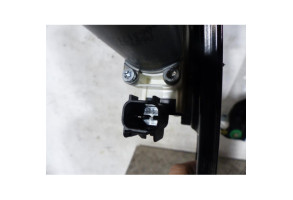 Leve vitre electrique avant gauche FORD FOCUS 3 Photo n°3