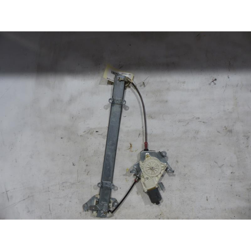 Leve vitre electrique avant droit NISSAN MICRA 3 Photo n°1