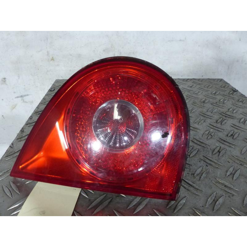 Feu arriere secondaire gauche (feux) VOLKSWAGEN GOLF 5 Photo n°1