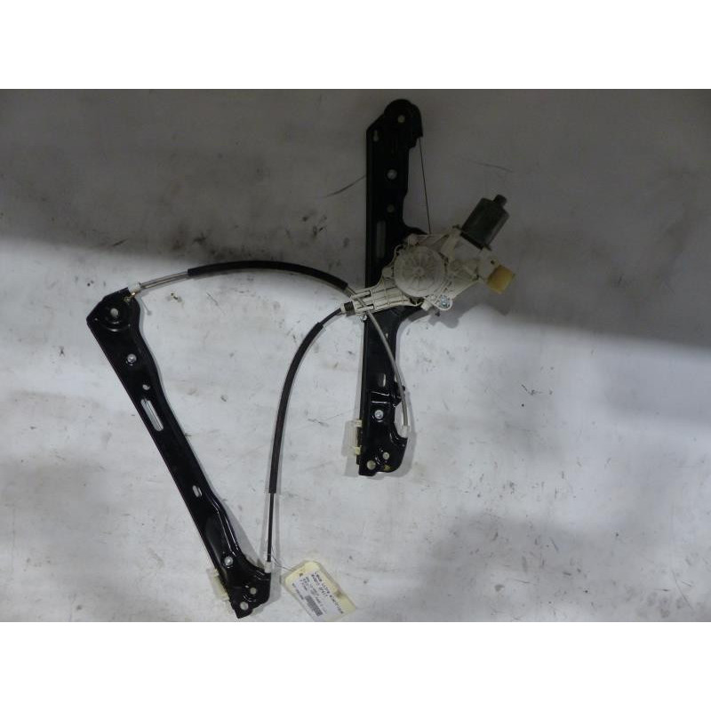 Leve vitre electrique avant droit BMW SERIE 1 E87 Photo n°1
