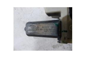 Leve vitre electrique arriere gauche TOYOTA COROLLA 10 Photo n°3