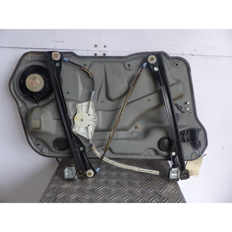 Leve vitre electrique avant droit VOLKSWAGEN BORA Photo n°1