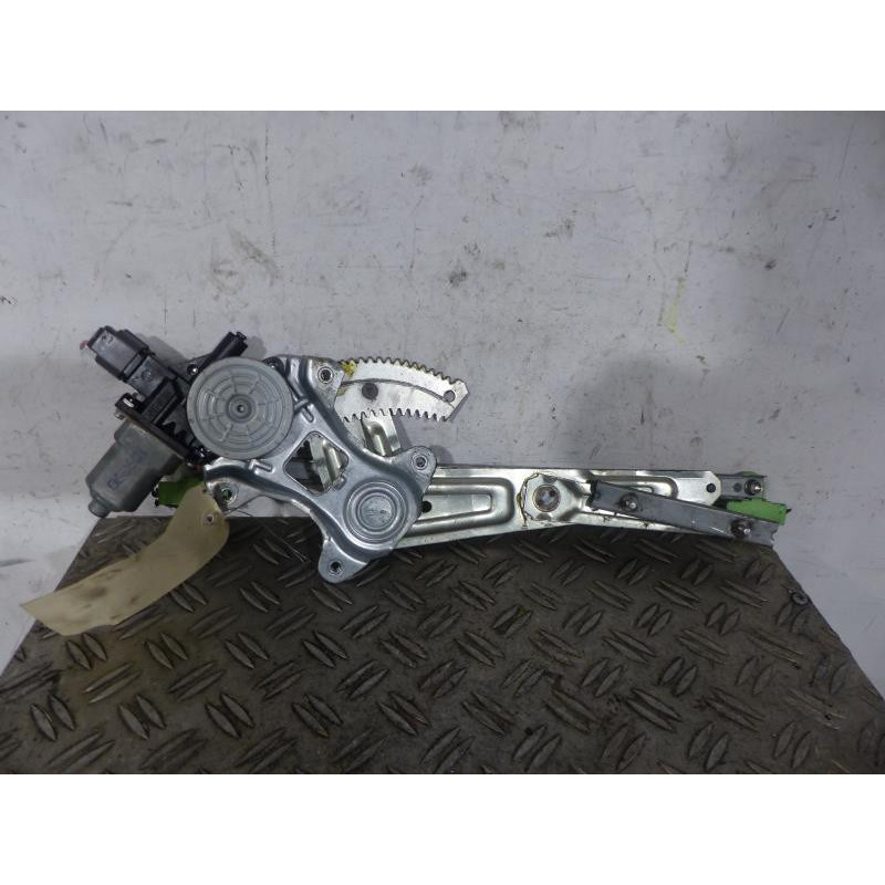 Leve vitre electrique arriere droit MITSUBISHI ASX Photo n°1