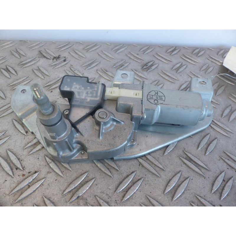 Moteur essuie glace arriere SUZUKI SWIFT 3 Photo n°1