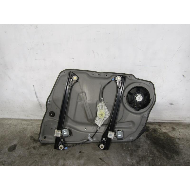 Leve vitre electrique avant gauche MERCEDES CLASSE B 245 Photo n°1