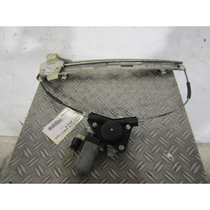 Leve vitre electrique avant gauche HYUNDAI I 10 1 Photo n°1