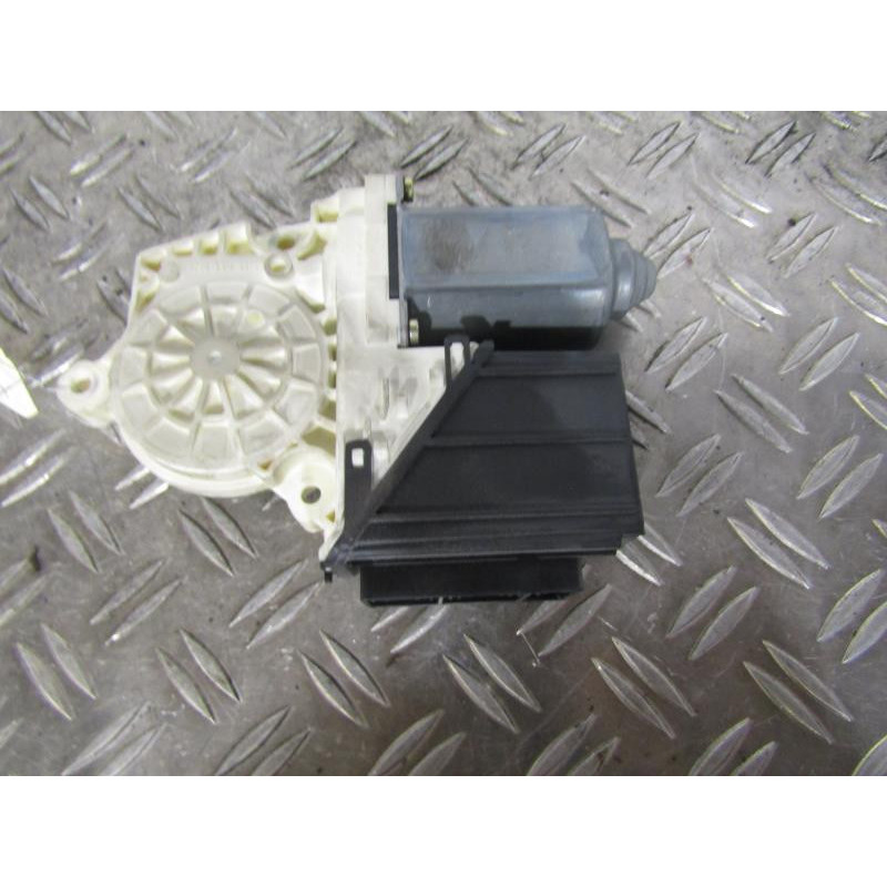 Leve vitre electrique avant droit SEAT IBIZA 3 Photo n°1