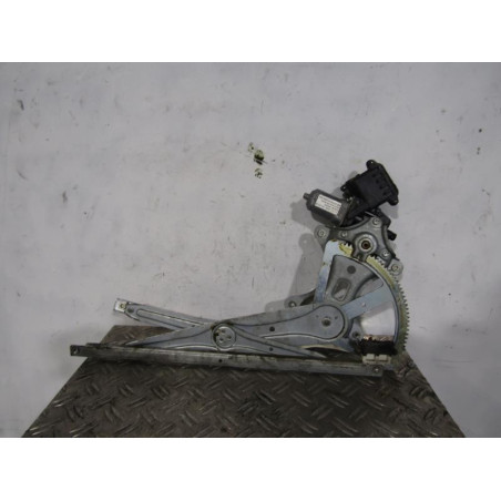 Leve vitre electrique arriere droit TOYOTA COROLLA VERSO 2