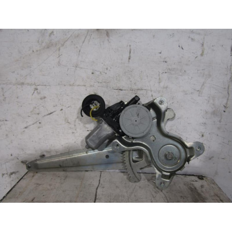 Leve vitre electrique arriere droit TOYOTA URBAN CRUISER