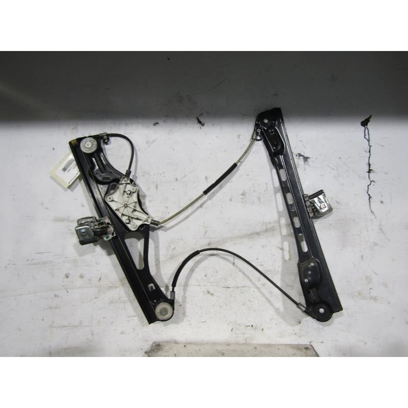 Leve vitre electrique avant droit MERCEDES CLASSE E 211 Photo n°1