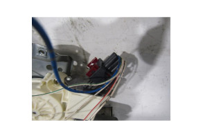 Leve vitre electrique avant droit TOYOTA AVENSIS 2 Photo n°2