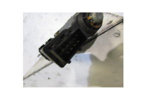 Leve vitre electrique avant droit PEUGEOT 406 Photo n°3