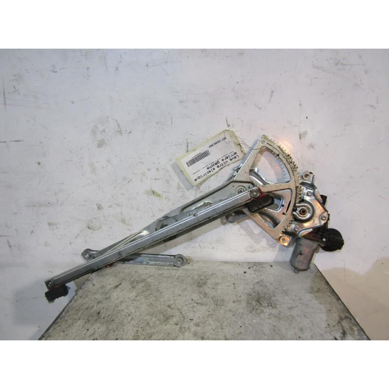 Leve vitre electrique arriere gauche TOYOTA PRIUS 2 Photo n°1
