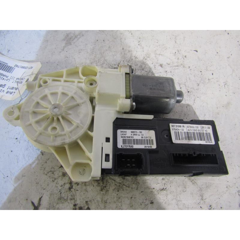 Leve vitre electrique avant gauche RENAULT LAGUNA 3 Photo n°1