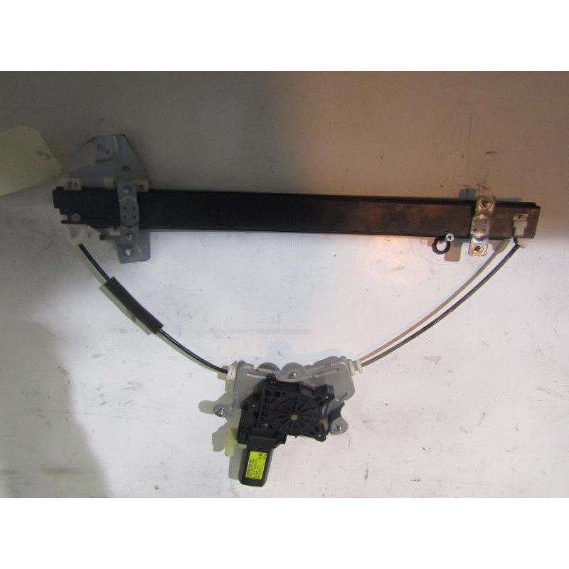 Leve vitre electrique avant droit KIA PICANTO 1 Photo n°1