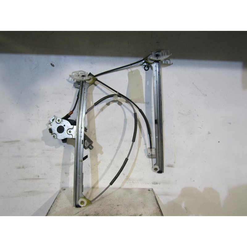 Leve vitre electrique avant gauche CITROEN XSARA Photo n°1