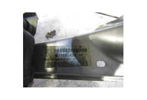 Leve vitre electrique arriere droit PEUGEOT 308 1 Photo n°3